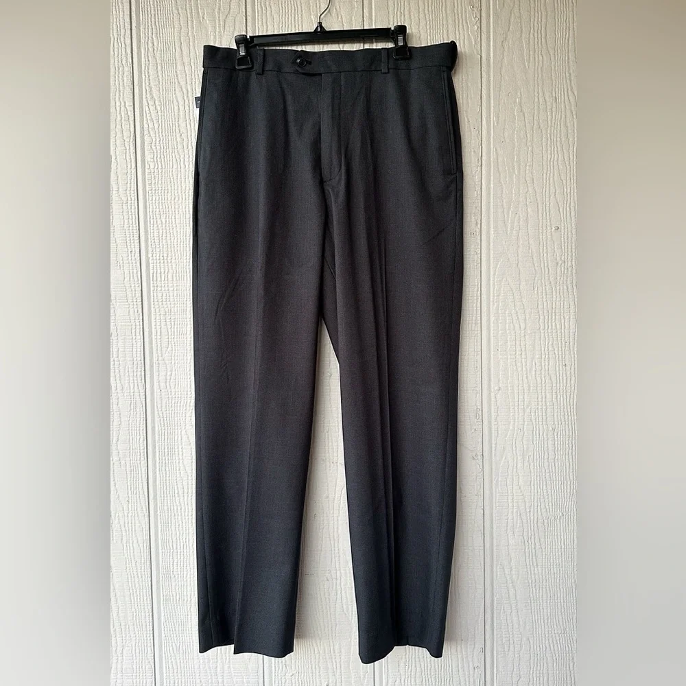 Roundtree & Yorke TravelSmart Dress Pants